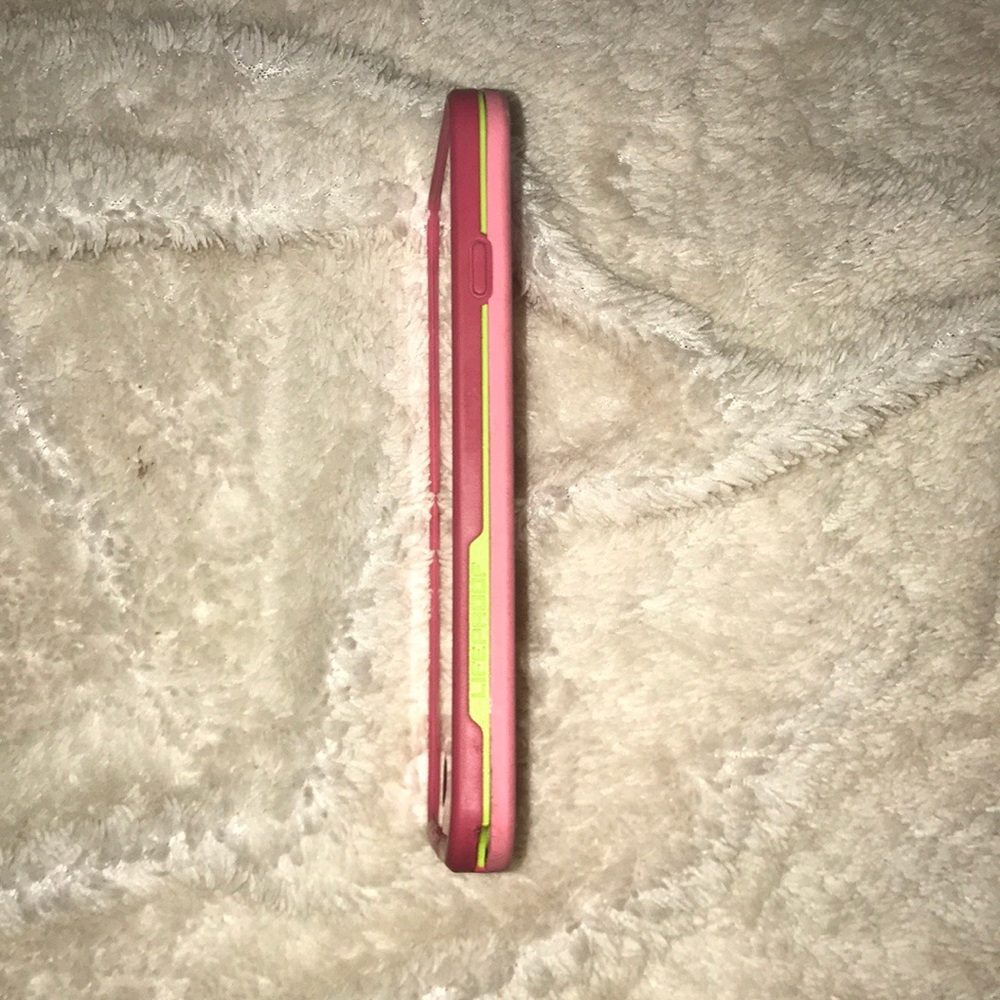 SOLD Lifeproof pink FRE case (iPhone 6/6s) - Picture 3 of 6